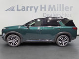 New 2025 Nissan Pathfinder Platinum image 2