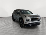 New 2025 Chevrolet Traverse High Country image 2