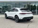 Certified 2025 Porsche Macan Turbo image 3