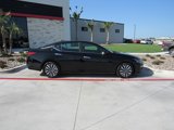 Used 2023 Nissan Altima 2.5 SV image 2