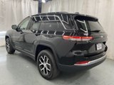 Used 2025 Jeep Grand Cherokee Limited image 5