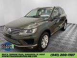 Used 2016 Volkswagen Touareg Sport image 4