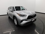 Certified 2024 Toyota Highlander LE image 2