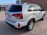 Used 2014 Kia Sorento LX image 3