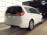 Used 2022 Chrysler Pacifica Limited image 4