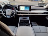 New 2025 Lincoln Aviator AWD image 5