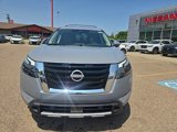 New 2025 Nissan Pathfinder Platinum image 2