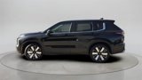New 2025 Mitsubishi Outlander SE image 3