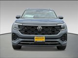 New 2025 Volkswagen Atlas SEL Premium R-Line image 2