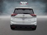 New 2025 Nissan Rogue SL image 6