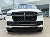 Used 2025 Lincoln Navigator Reserve image 3