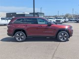 New 2025 Jeep Grand Cherokee Limited 4xe image 2