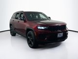 Used 2023 Jeep Grand Cherokee Altitude image 3
