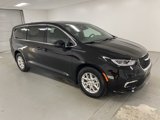 New 2025 Chrysler Pacifica Select image 3