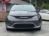 Used 2019 Chrysler Pacifica Touring-L image 2