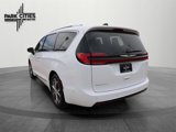 New 2025 Chrysler Pacifica Pinnacle image 5