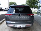 New 2025 Nissan Pathfinder SL image 6