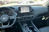 New 2025 Nissan Pathfinder SL image 4