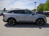Used 2025 Kia Sorento SX Prestige image 2