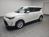 Used 2023 Kia Soul LX w/ Option Group 015 image 2