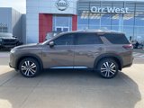 New 2025 Nissan Pathfinder Platinum image 2