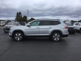 Used 2024 Volkswagen Atlas SE w/ Panoramic Sunroof Package image 4
