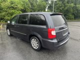 Used 2014 Chrysler Town & Country Touring image 6