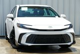Used 2025 Toyota Camry SE image 4