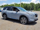 New 2025 Nissan Pathfinder Platinum image 2