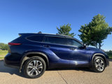 Used 2022 Toyota Highlander XLE image 4