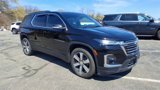 Used 2022 Chevrolet Traverse LT w/ LT Premium Package image 2