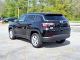 New 2025 Jeep Compass Sport w/ Mopar Graphics Package image 5