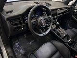 Used 2024 Porsche Macan Turbo image 4