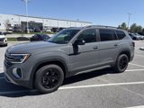 New 2025 Volkswagen Atlas Peak Edition SE image 3