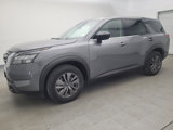 Used 2023 Nissan Pathfinder S image 2