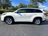 Used 2017 Toyota Highlander Limited image 2
