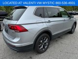 Certified 2022 Volkswagen Tiguan SE w/ Panoramic Sunroof Package image 5