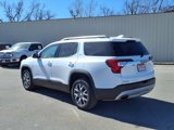 Used 2023 GMC Acadia SLT image 4