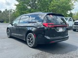 New 2025 Chrysler Pacifica Select image 6