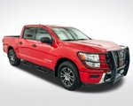 Used 2024 Nissan Titan SV w/ SV Convenience Package image 3