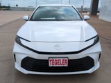 New 2025 Toyota Camry LE image 2