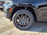 New 2025 Jeep Grand Cherokee Summit image 2