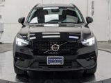 Used 2025 Volvo XC40 B5 Plus image 3