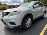 Used 2015 Nissan Rogue S image 2