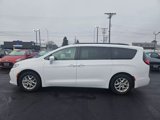 Used 2022 Chrysler Pacifica Touring-L image 4