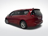 New 2025 Chrysler Pacifica Select image 3