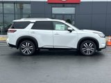 New 2025 Nissan Pathfinder Platinum image 2
