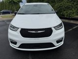 New 2025 Chrysler Pacifica Select image 2