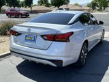 Used 2021 Nissan Altima 2.5 SV image 3