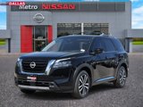New 2025 Nissan Pathfinder Platinum image 2